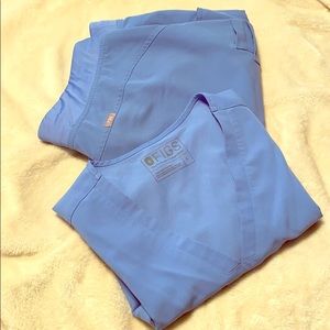 GUC L figs ceil blue scrub set casma top kade pant